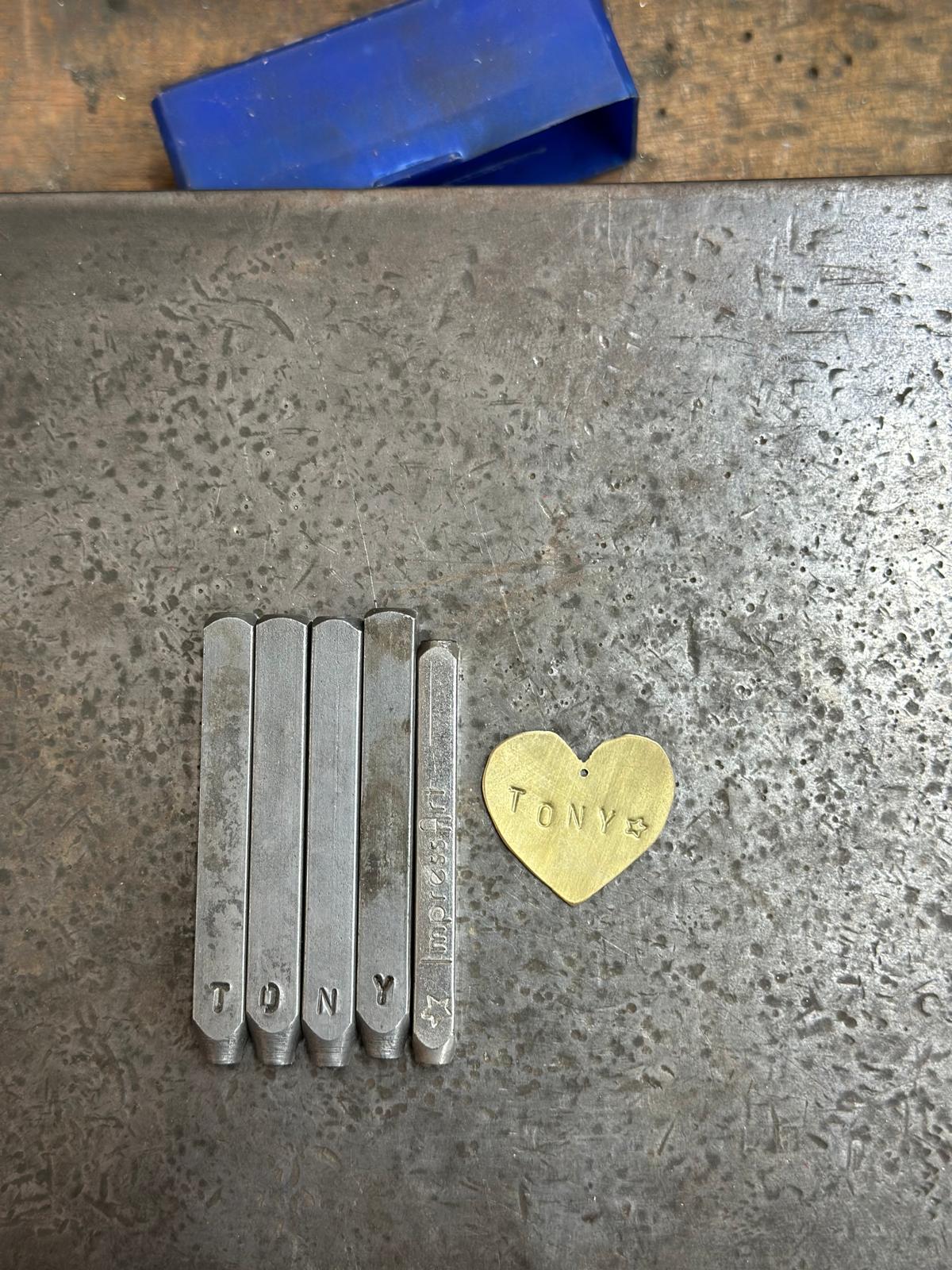 סדנאות יומולדת בסטודיו או בבית החוגגת