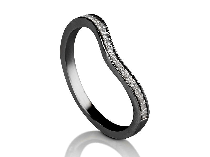 טבעת V | זהב לבן משובצת יהלום