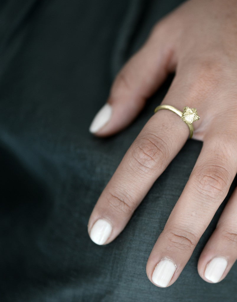 טבעת ניצן | זהב אדום 14 קרט