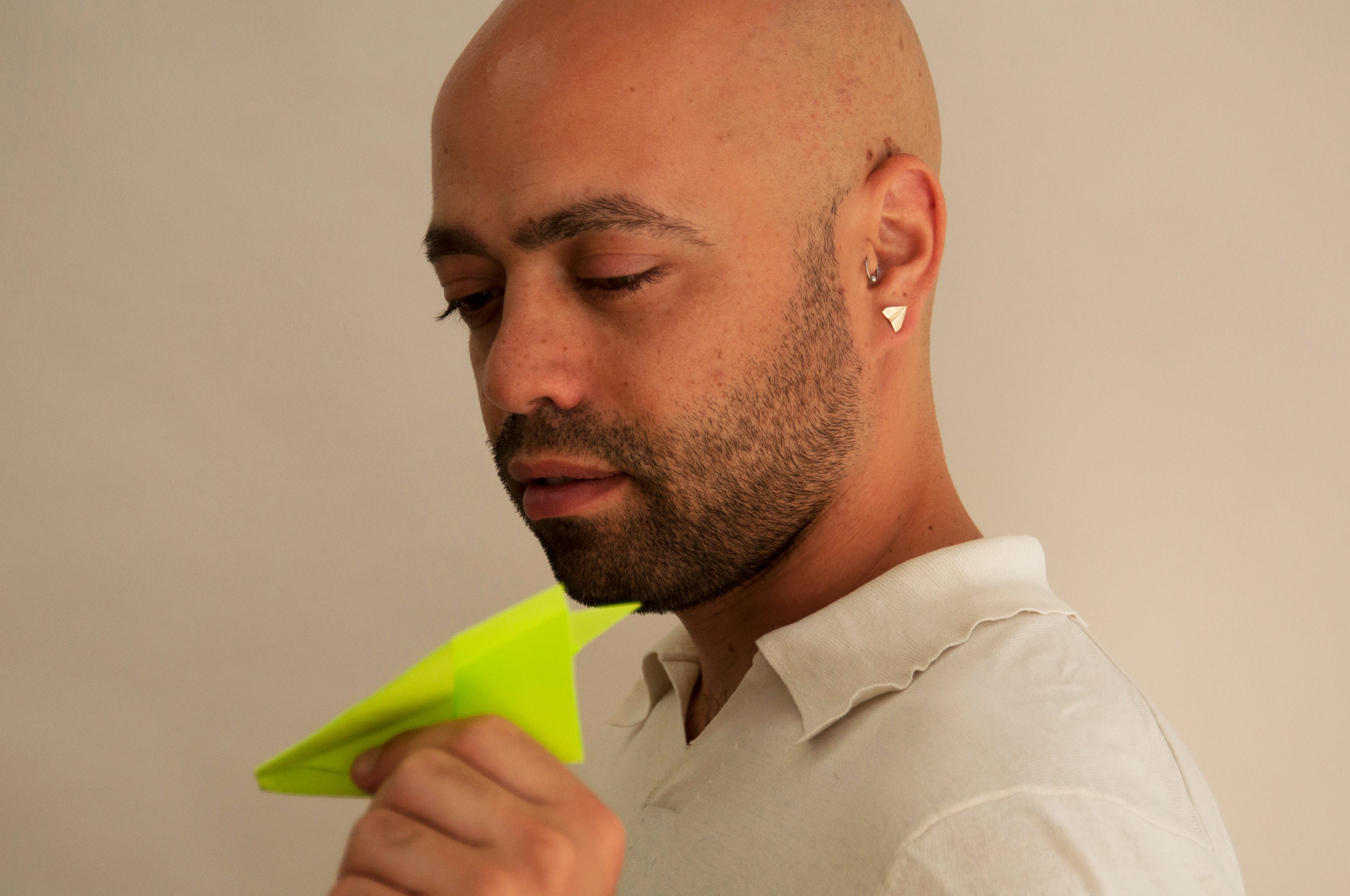 עגילי מטוס אוריגמי צמודים | זהב אדום 14 קרט